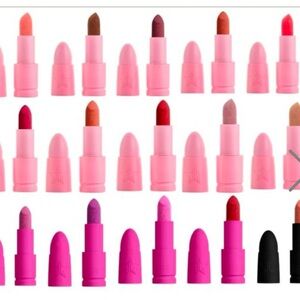 Jeffree Star Velvet Trap Pigment-Rich Lip Color Luxurious Velvet-Matte Lipstick